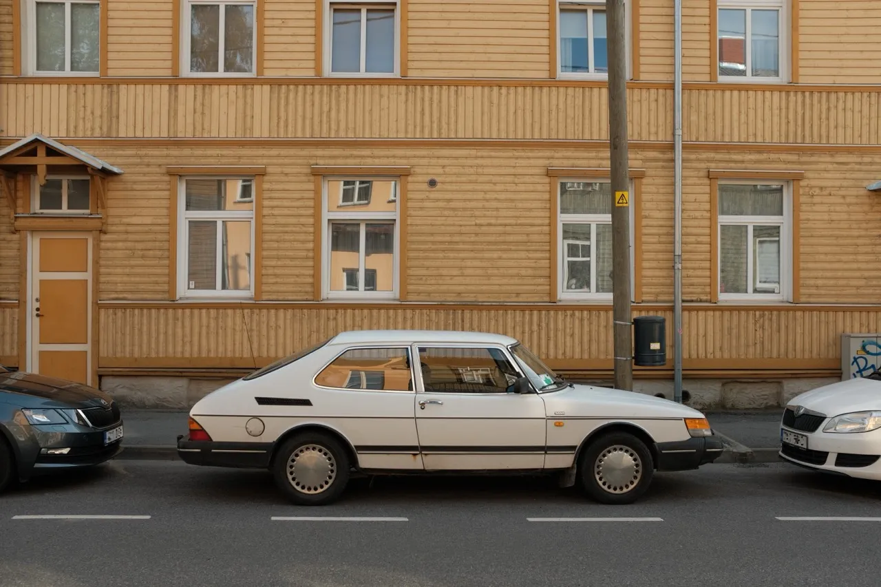 A photo of an old-looking car.